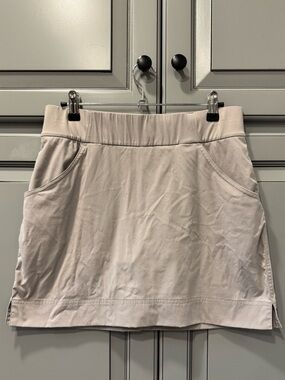 Columbia Sportswear Casual Light Beige Stretch Skort with Pockets Size M